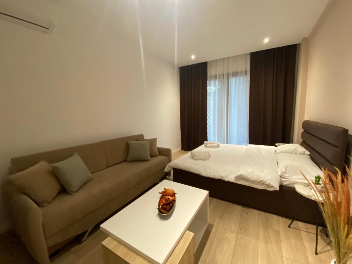 دراس Brand New Apts Located At The City'S Main Square-100 Mbs Wifi المظهر الخارجي الصورة